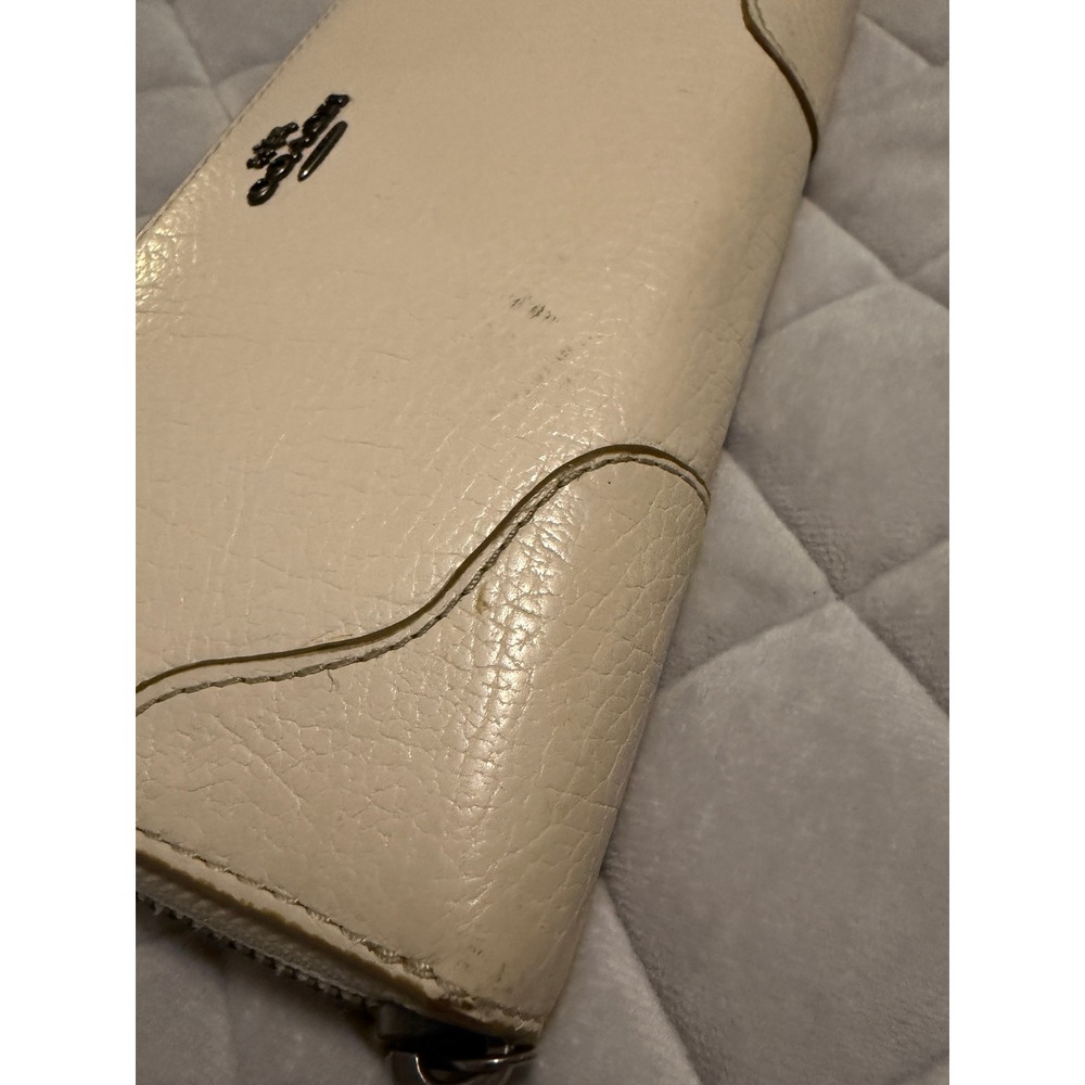 Coach Cream Pebbled Leather Trunk Style Zip Around Wallet - Picture 5 of 15